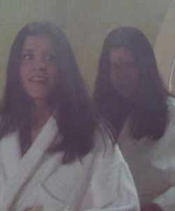 Alicia And Annie Sorrell’s Showering Twin Plots In Cruel Intentions 2