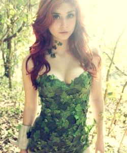 beautiful poison ivy cosplay
