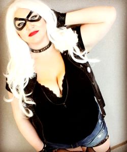 Black Cat Sarah Bellum Cosplay Instagram.com/sarahbellum.cosplay