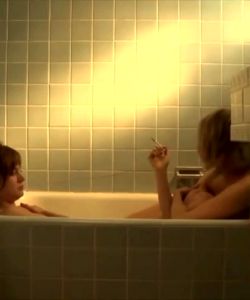 Brie Larson Naked In Tub