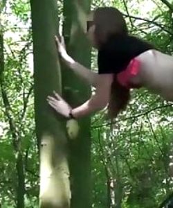 Geile Stefanie Heinzmann look-alike im Wald durchgerammelt