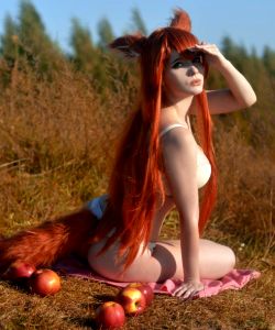 Have You Seen My Apples? ~ Evenink_cosplay As Holo