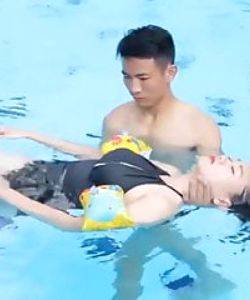.How to Massage in Water by Floating body