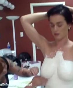 Katy Perry Auctioning Her Boobs For Charity 8 Years Ago