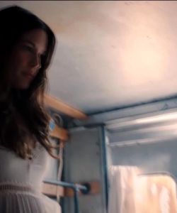 Liv Tyler Removing Her Panties In ‘The Leftovers’
